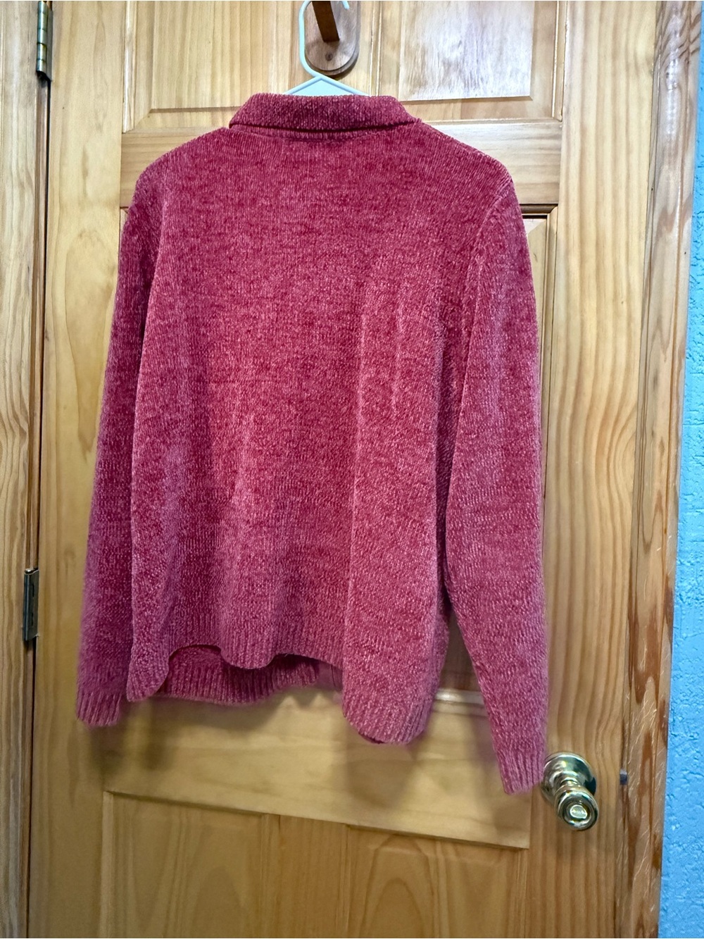 Alfred Dunner Rose-Red Chenille Cable Zip-Front Cardigan w/small beading size XL - Picture 6 of 9